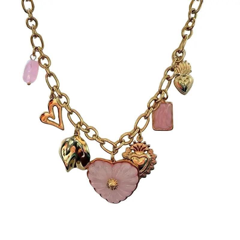 C926029. Collar Sweet Charms