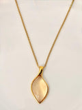 C926025. Collar Elegancia Pura