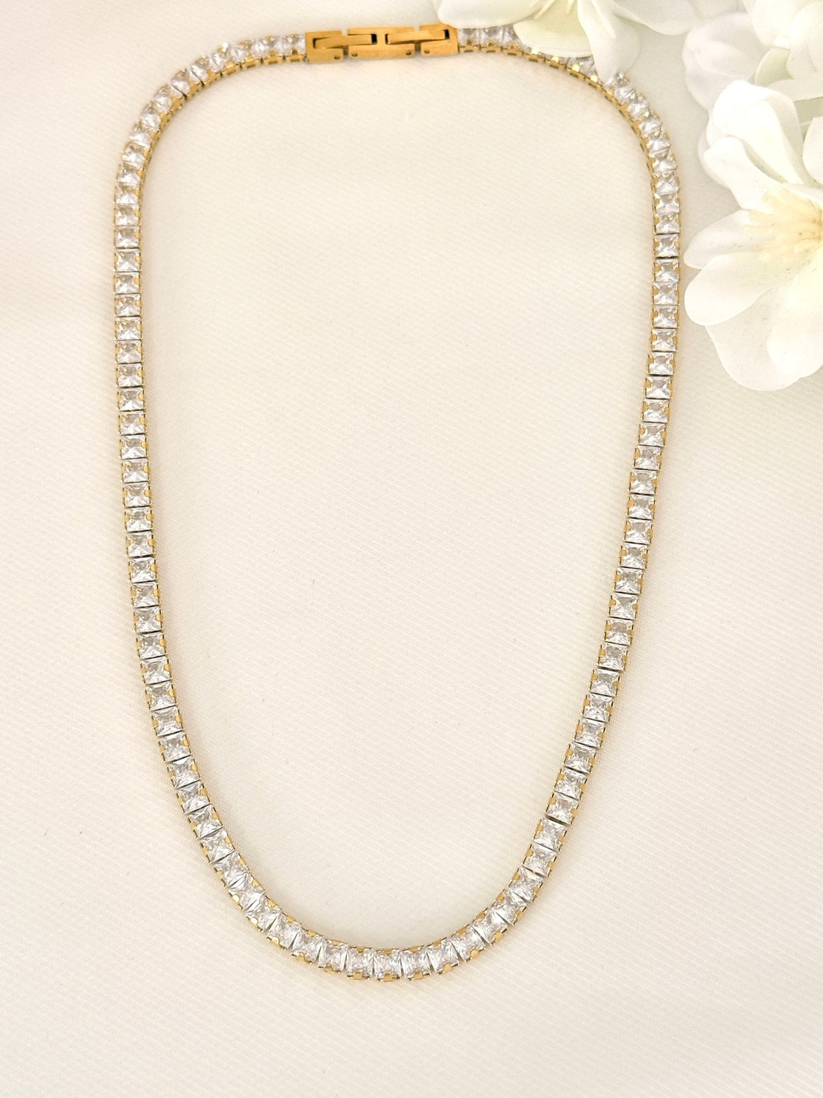 C926016. Collar Tennis Glam Dorado / Plateado