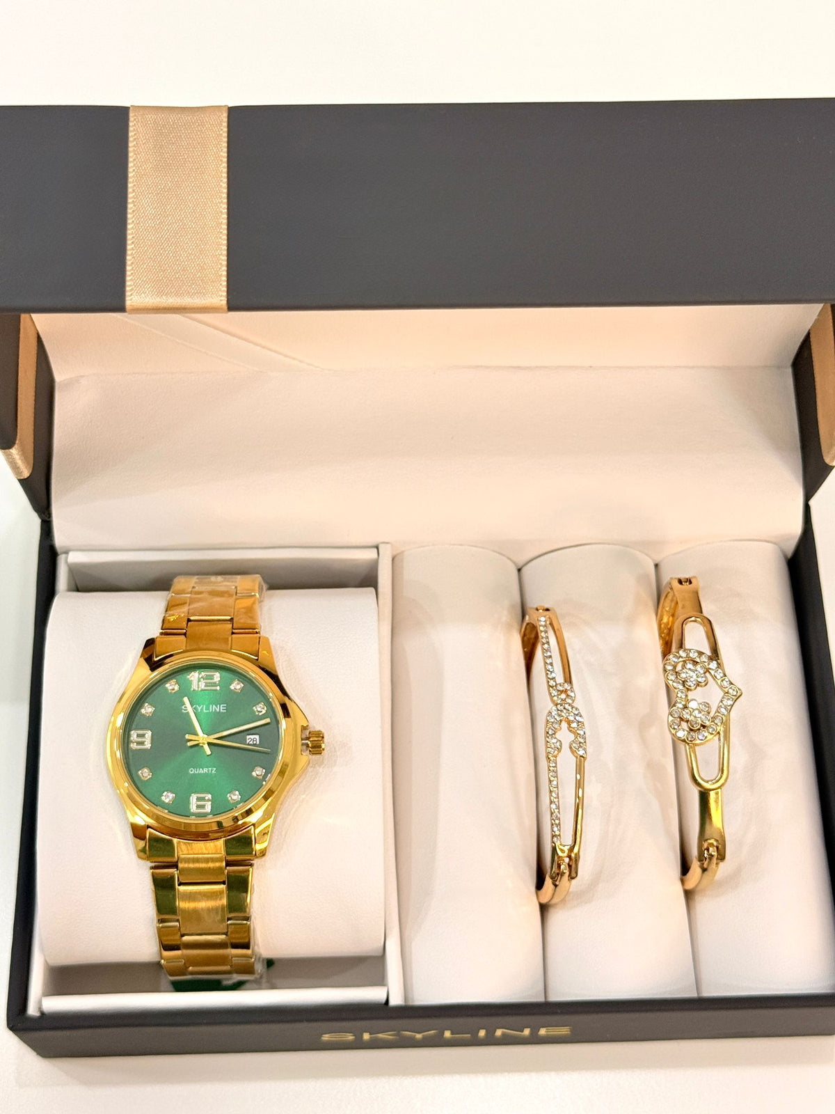 R926010. Set de Reloj Emerald Elegance