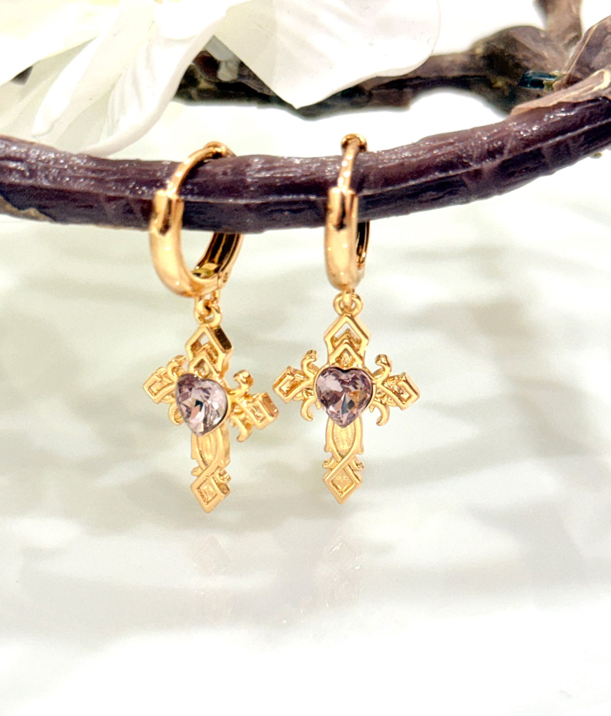 Z926056. Pendientes Cruz love.