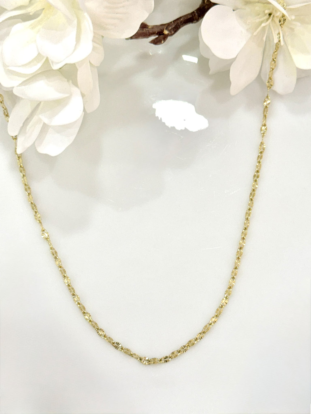 C926052. Collar de Eslabones Texturizados
